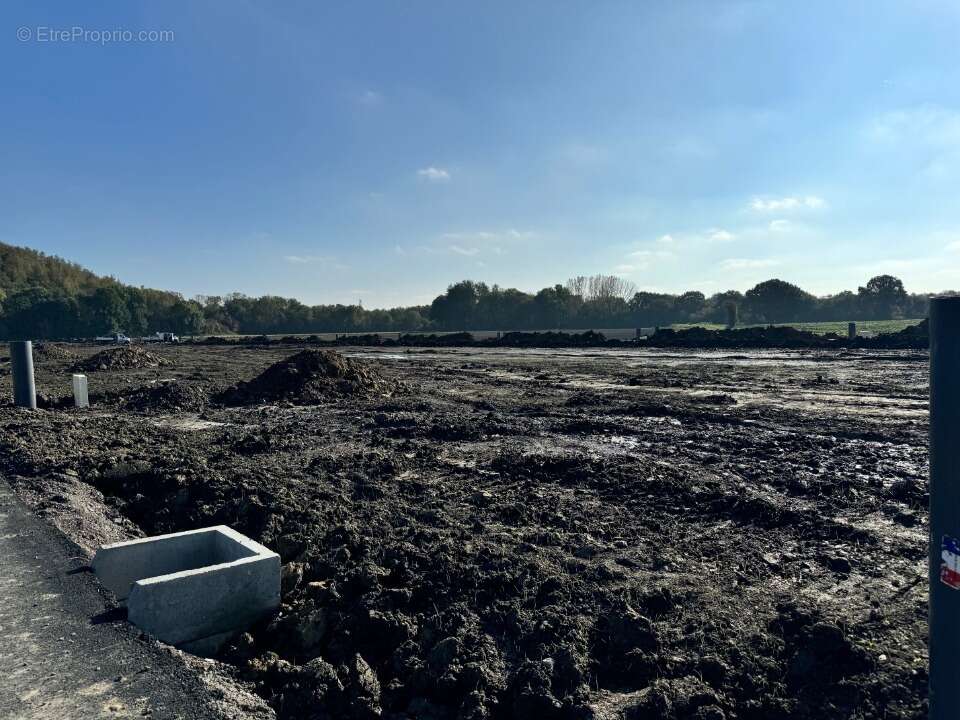 Terrain à ANNOEULLIN
