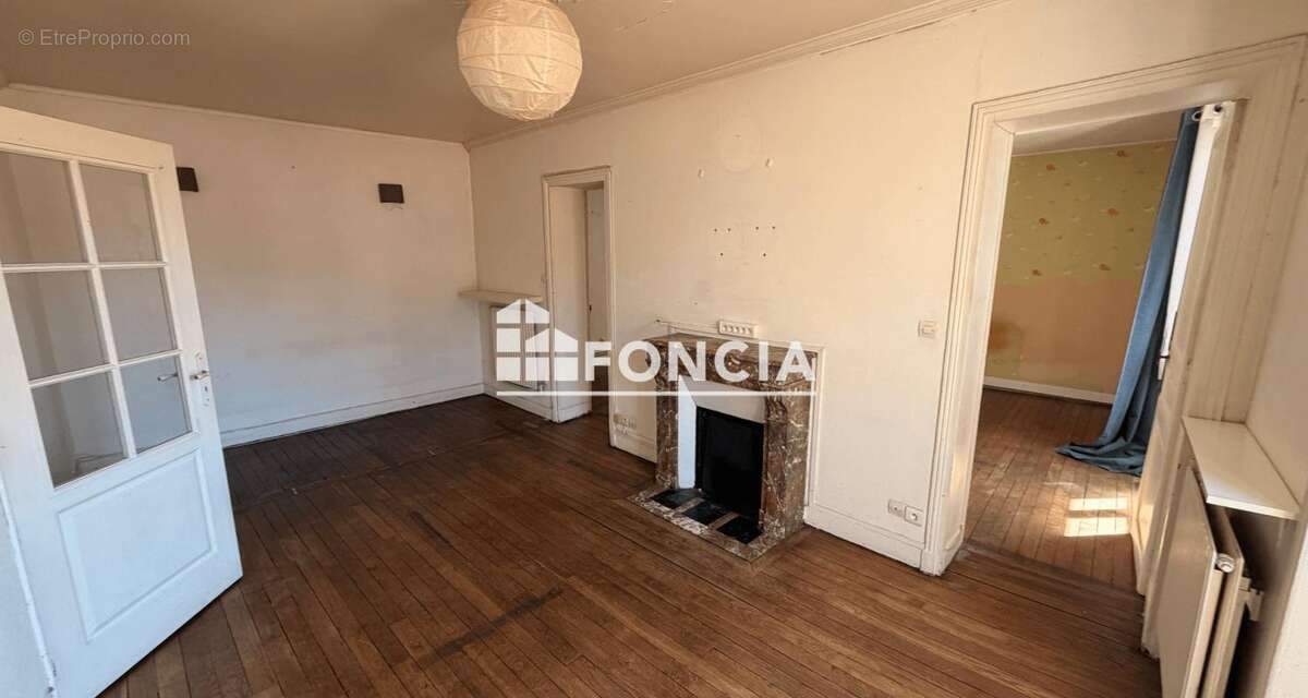 Appartement à AUBERVILLIERS