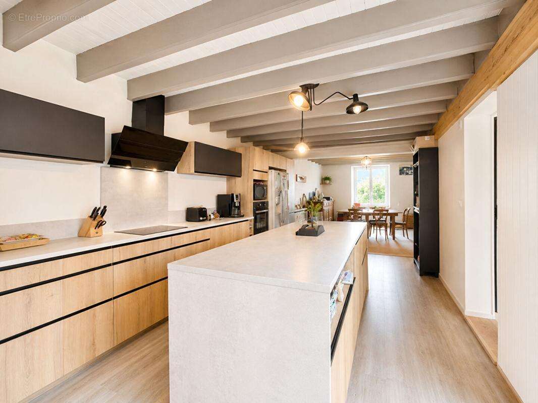 Maison à SOUPROSSE