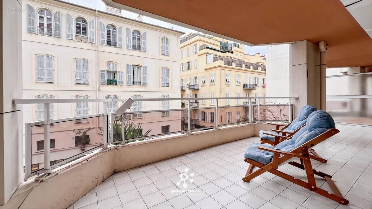 Appartement à NICE