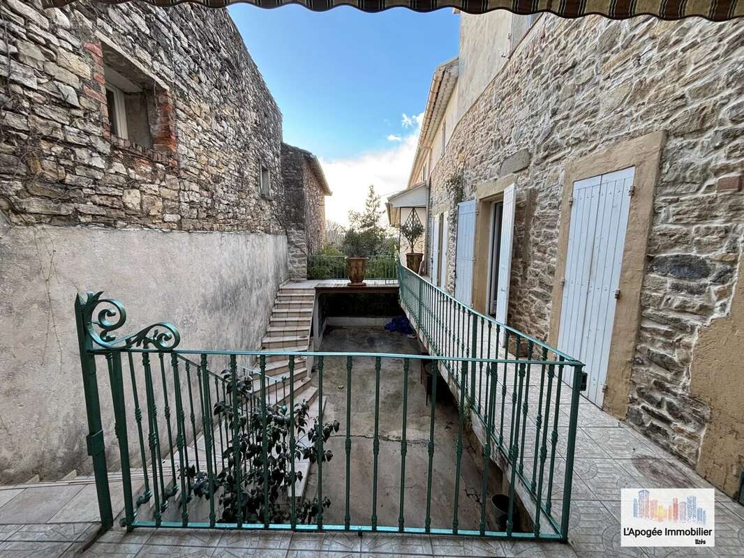 Appartement à UZES
