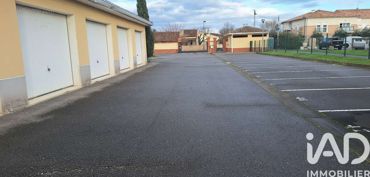 Parking 16 m² à Aucamville  - photo 9