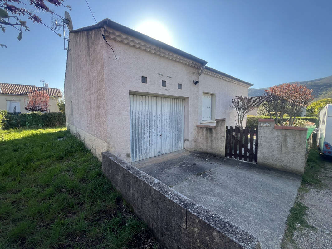 Maison à LE POUJOL-SUR-ORB