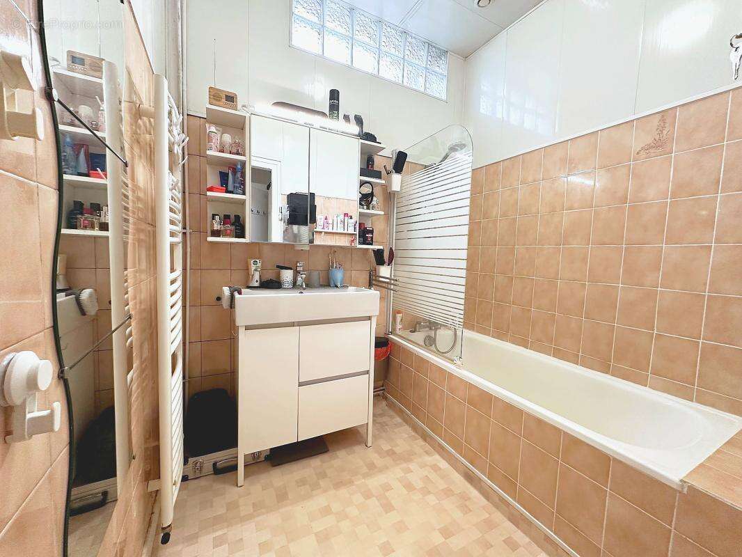 Maison 67 m² à Saint-Priest  - photo 9