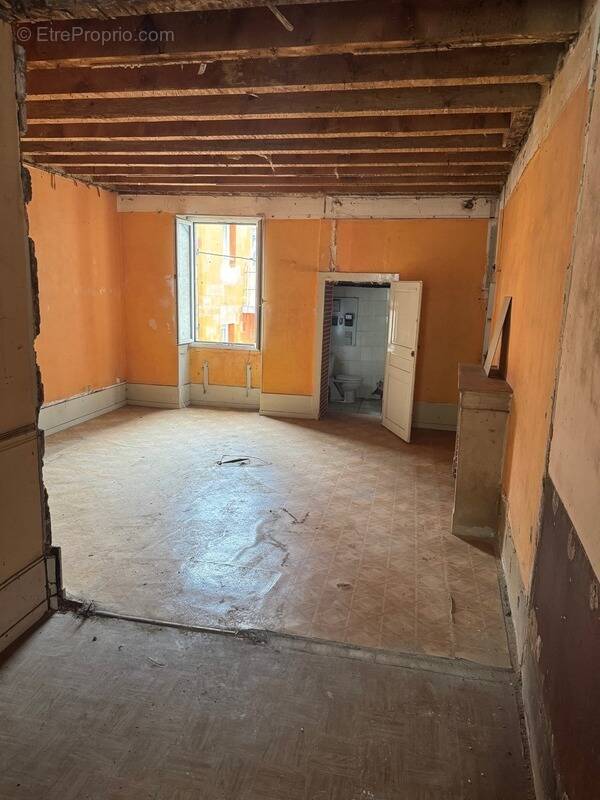 Appartement à PLOMBIERES-LES-DIJON