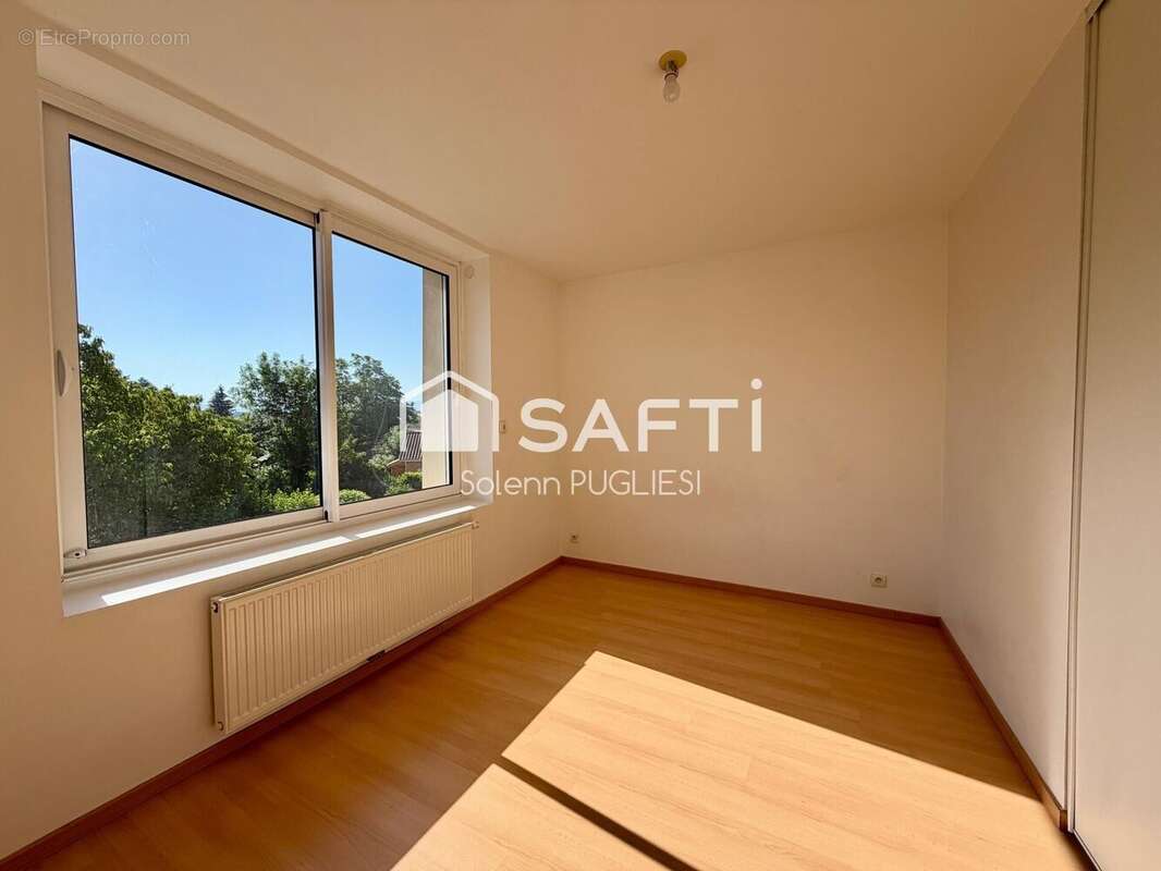 Maison 162 m² à Gillonnay  - photo 7