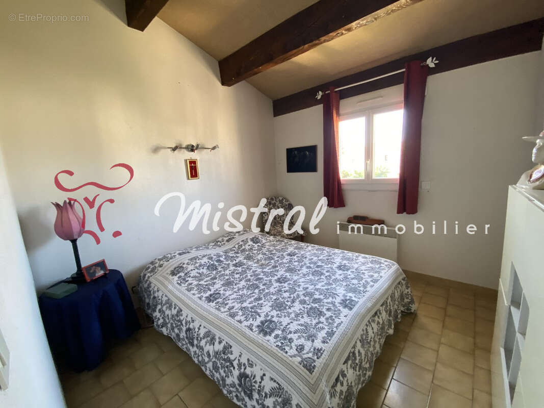 Villa aigues-mortes 5 chambres avec garage et terrasse - photo 10