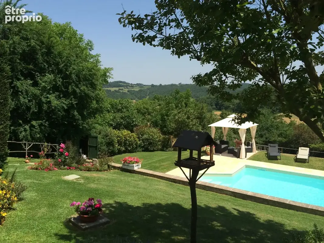 Charmante maison avec 2/3 chambres, grange, grand jardin et piscine. - photo 28