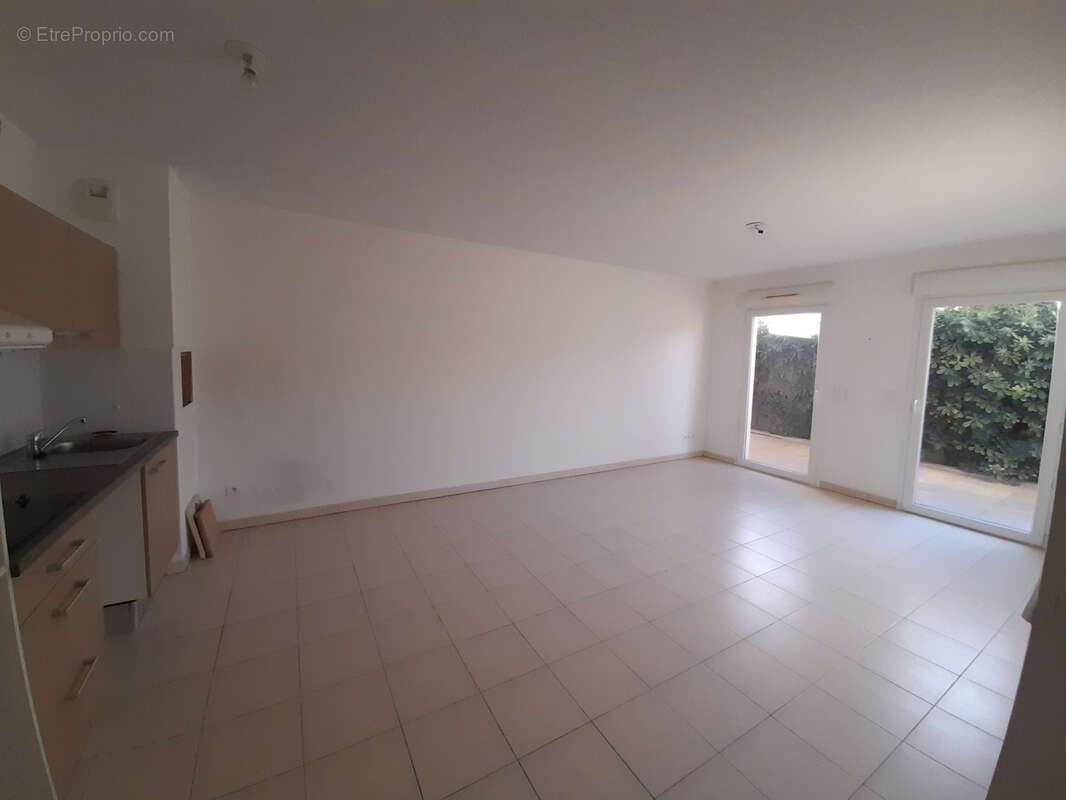 Appartement à PUGET-SUR-ARGENS