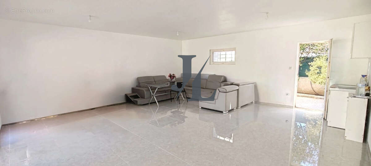 Maison à PORTES-LES-VALENCE