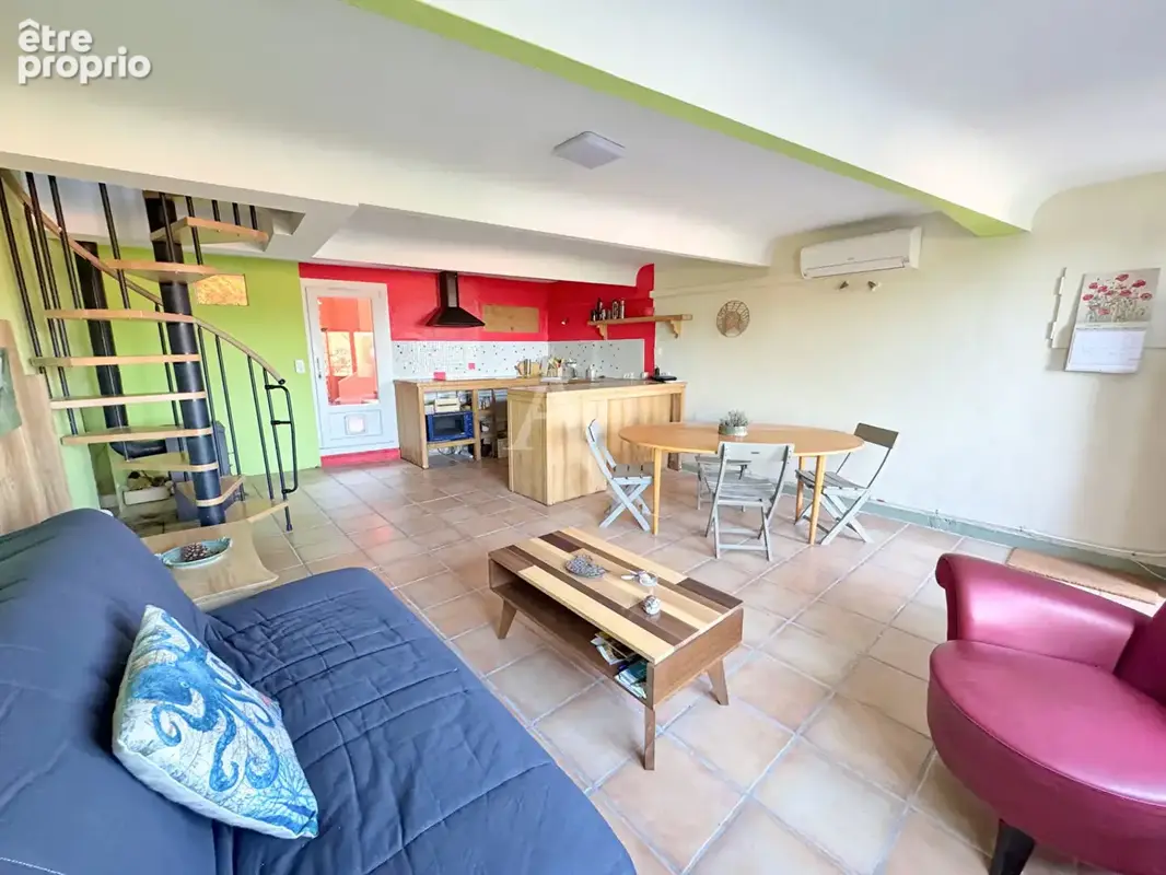 LLAURO : Maison 3 pièces 86.35 m² avec une cour chaleureuse ! - photo 2