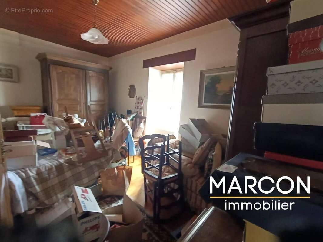 Maison à LE DONZEIL