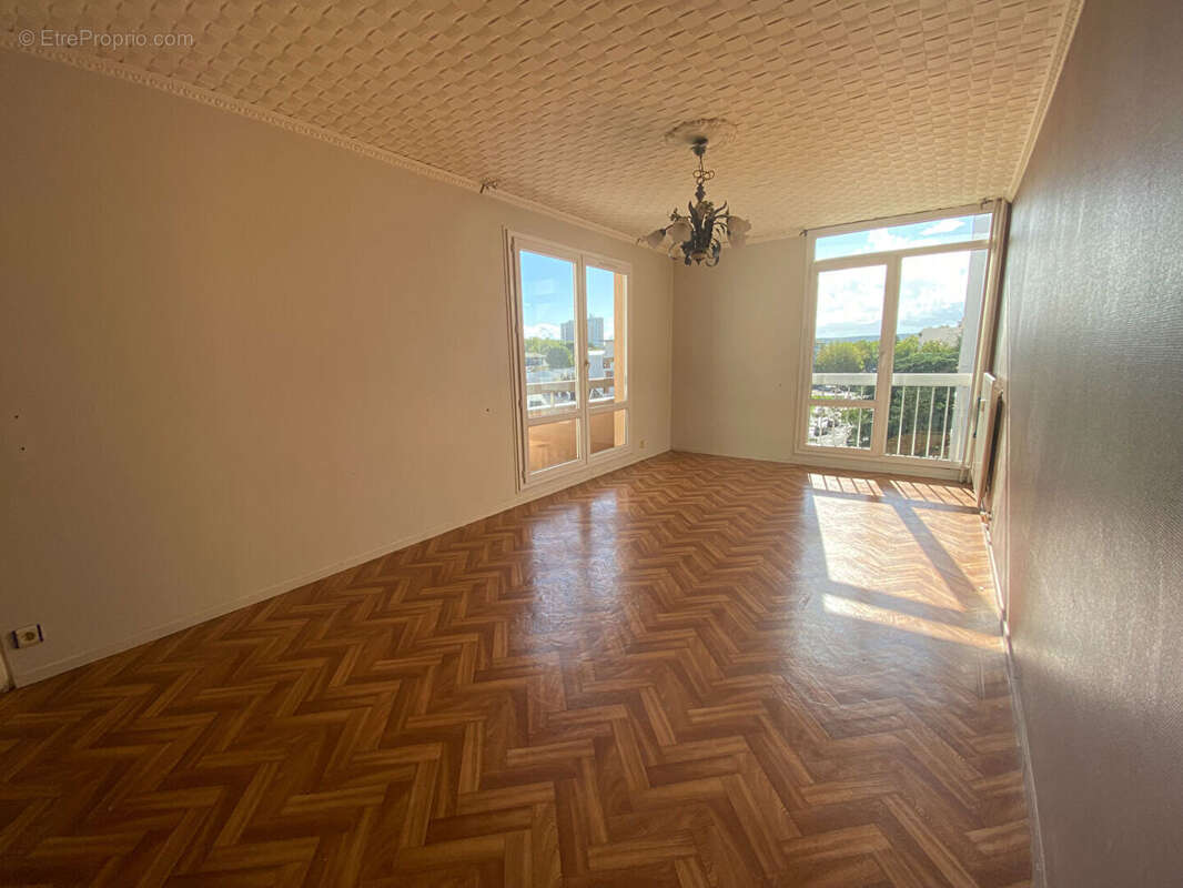 Appartement à LE PETIT-QUEVILLY