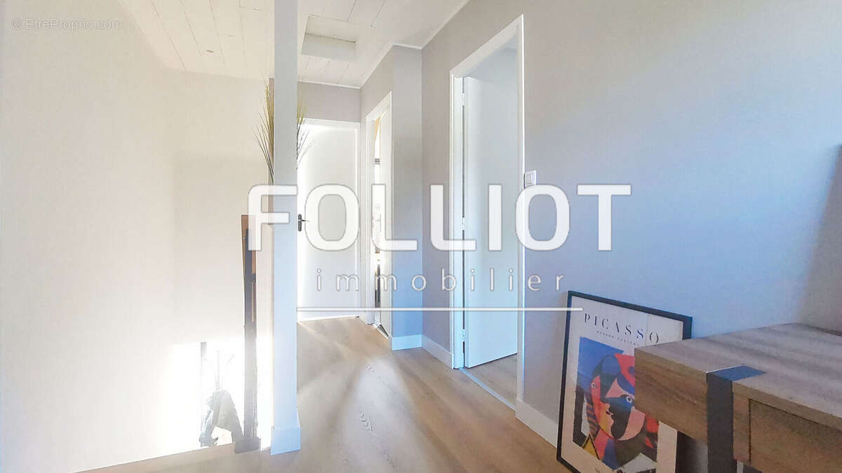 Maison à JULLOUVILLE