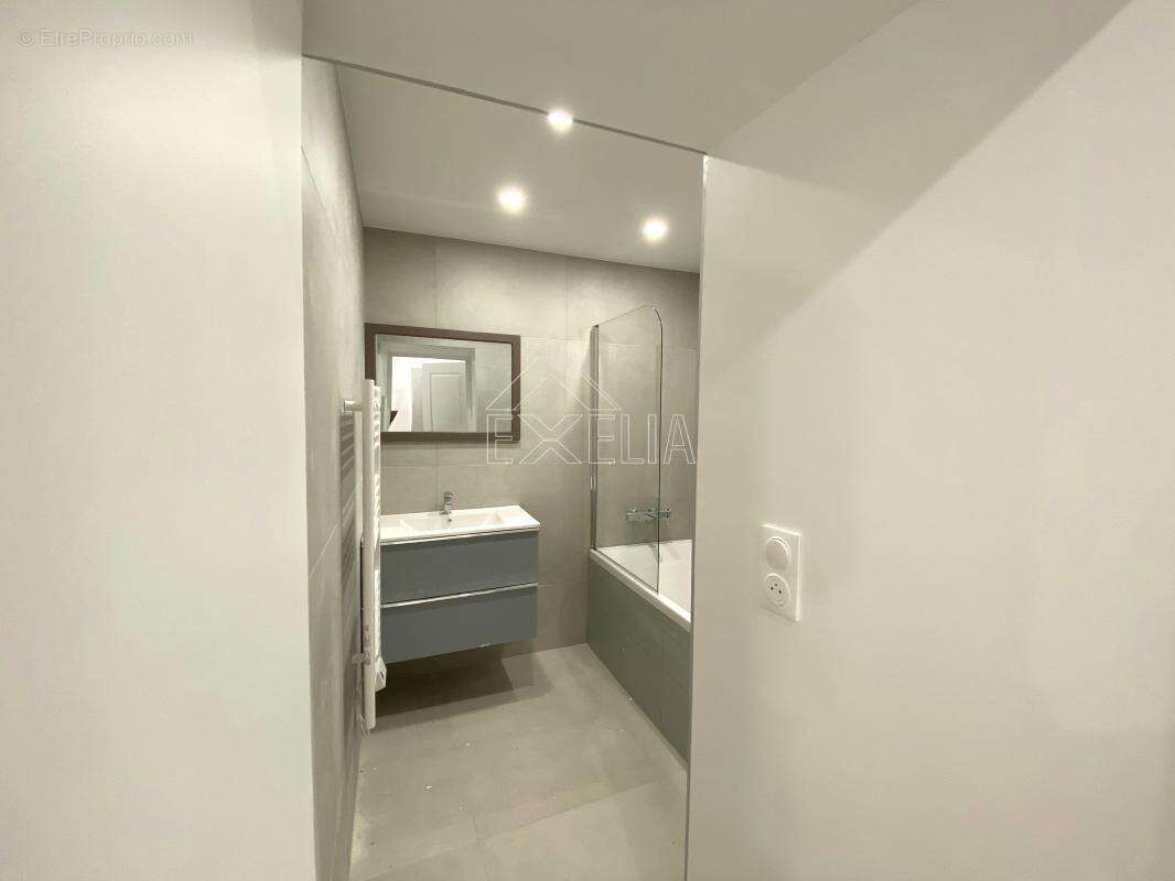 Maison à ROSNY-SUR-SEINE