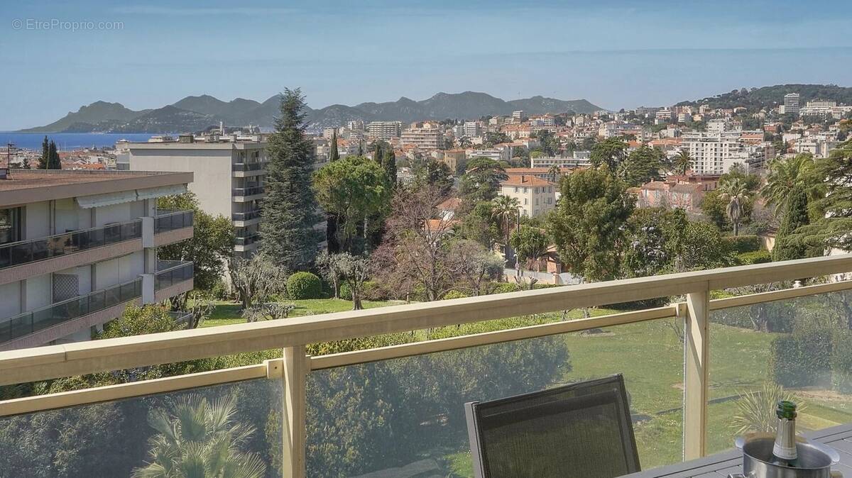 Dernier étage - Cannes - Vue mer - photo 2
