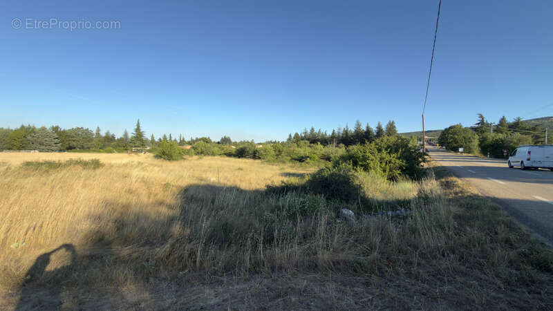 Terrain constructible à vendre  SAINT CHRISTOL (84) - photo 3