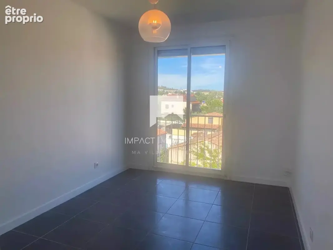 La garde – centre-ville  appartement 83 m² entièrement rénové  3 chambres  parking & cave - photo 6