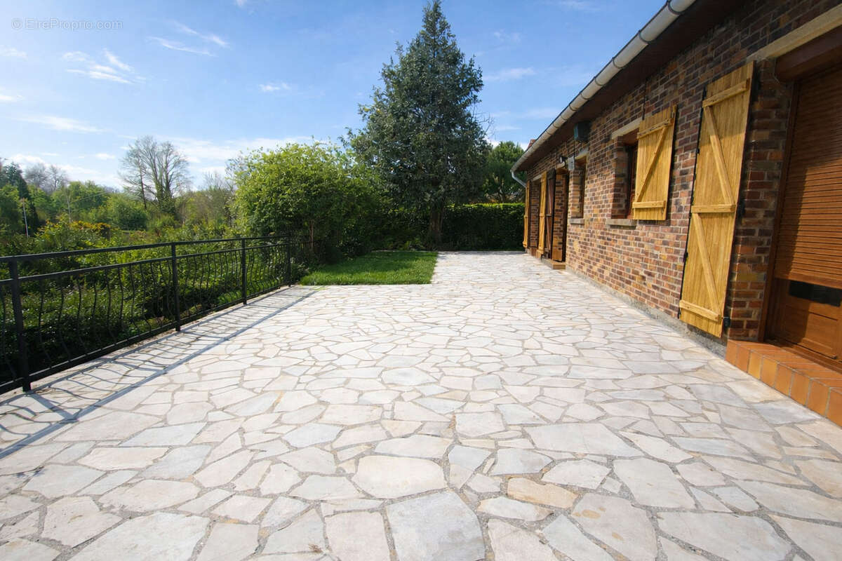 Maison à LAMOTTE-BREBIERE