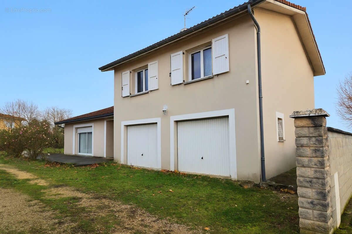 Maison à LA COTE-SAINT-ANDRE