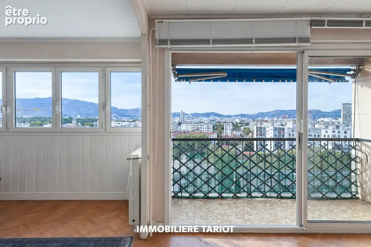 Saint pierre - 13005 - t3 traversant + balcon et parking - vue degagée - photo 5