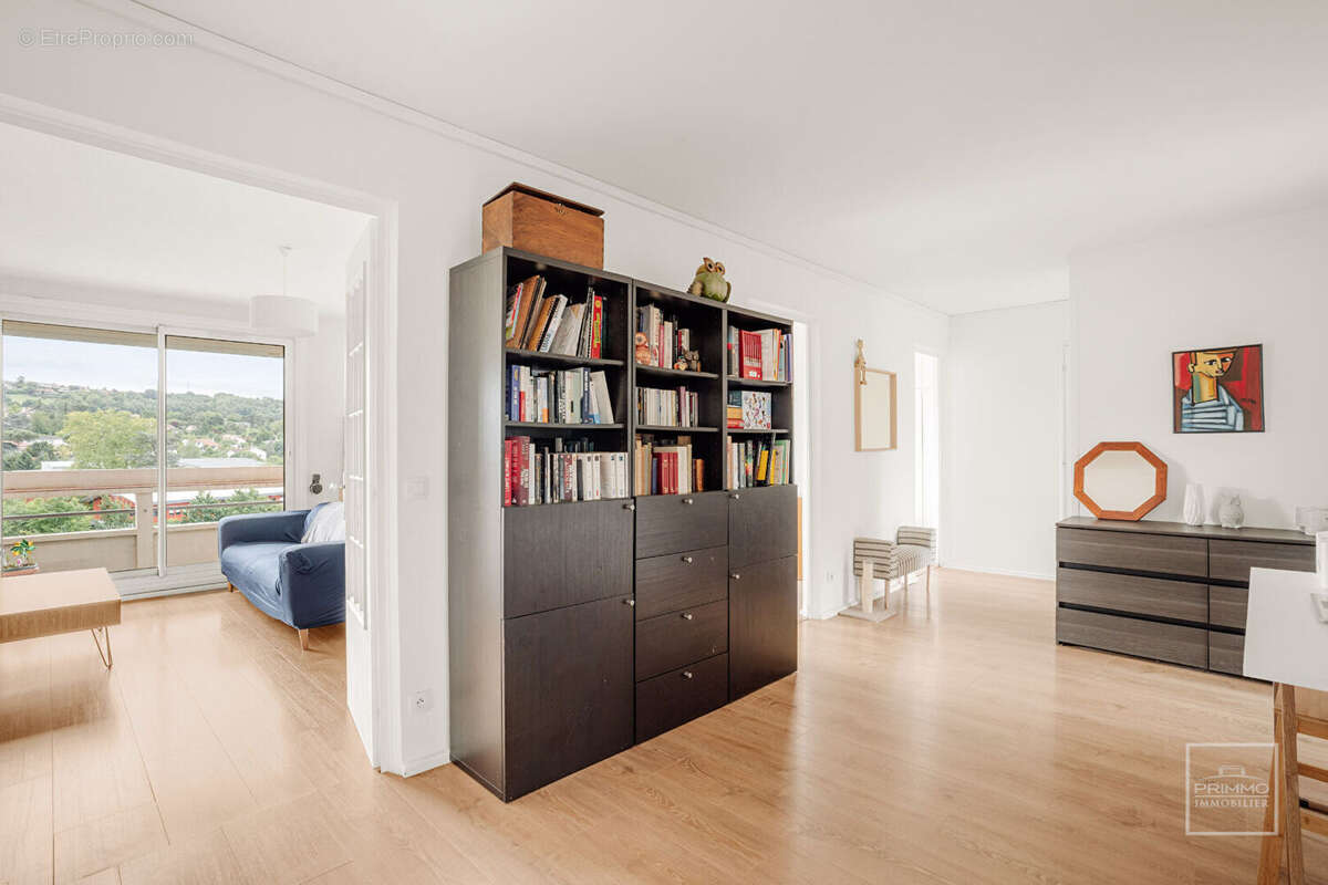 Appartement à NEUVILLE-SUR-SAONE