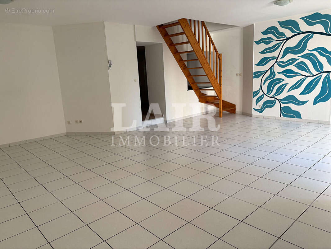 Maison en pierres avec garage à Damigny - Réf. 15522 - photo 2