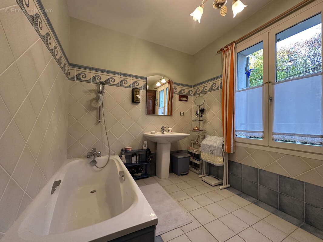 Maison à SAINT-AULAYE