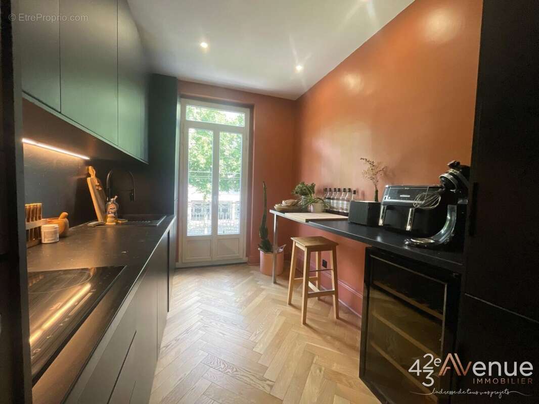 Appartement à SAINT-ETIENNE