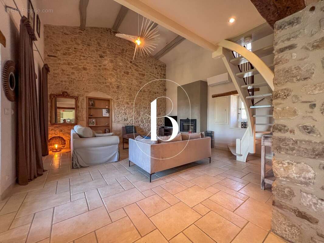 Maison à GOUDARGUES