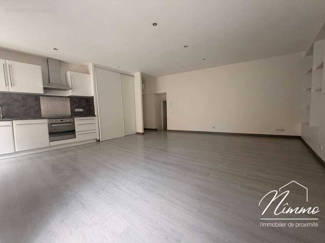 Appartement à NIMES