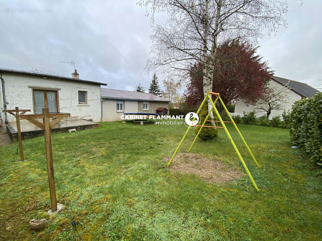 Maison à PRECY-SOUS-THIL