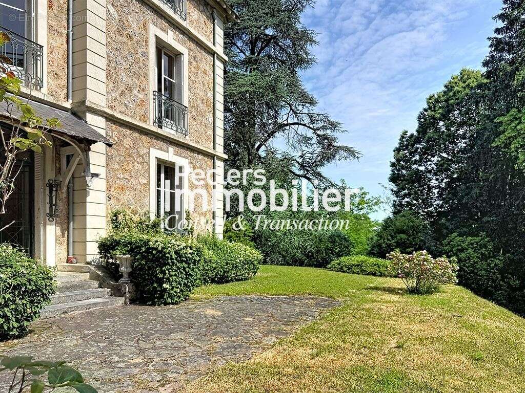 Demeure familiale de caractère - photo 2