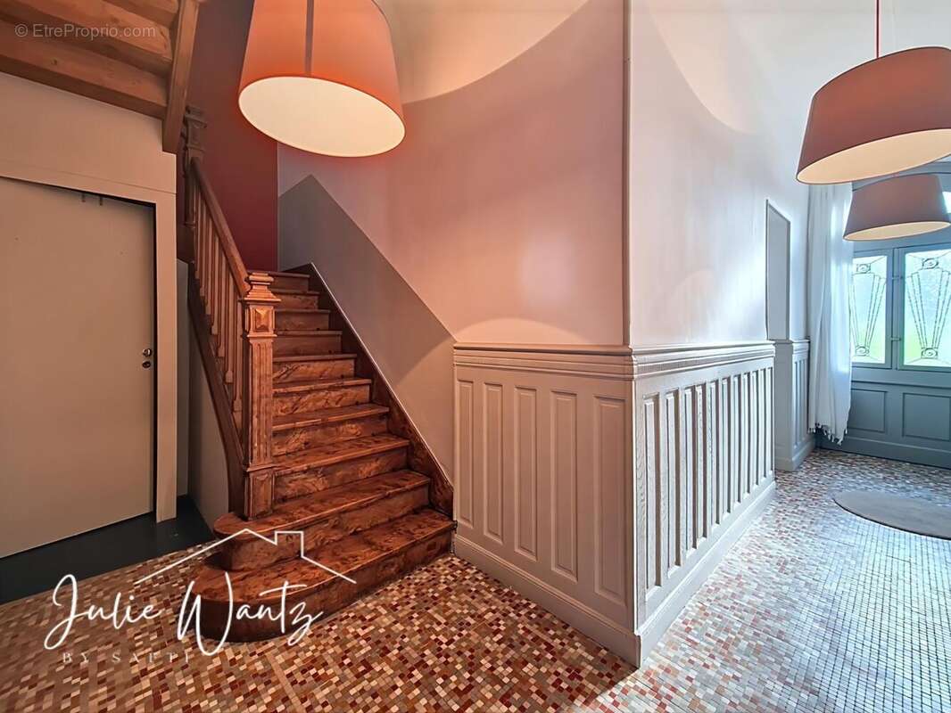 Maison 170 m² à Cubnezais  - photo 3