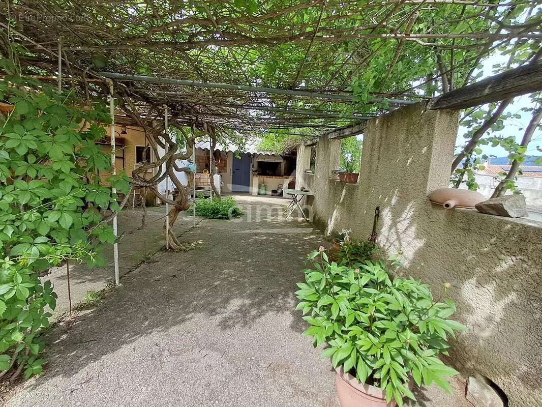 Maison à VILLENEUVE