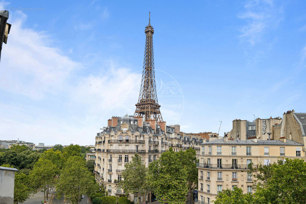 Appartement à PARIS-7E