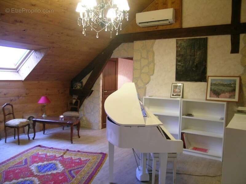 Propriété à vendre SAINT HILAIRE ( allier) comprenant une maison et un gite sur un parc de 23433 m² - photo 27