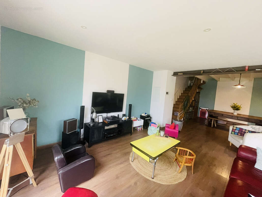 Maison à NEUVILLE-DE-POITOU