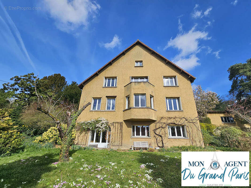 Maison à JOUY-EN-JOSAS