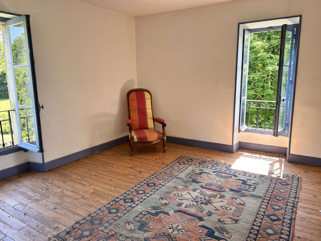 Maison à BEAUMARCHES