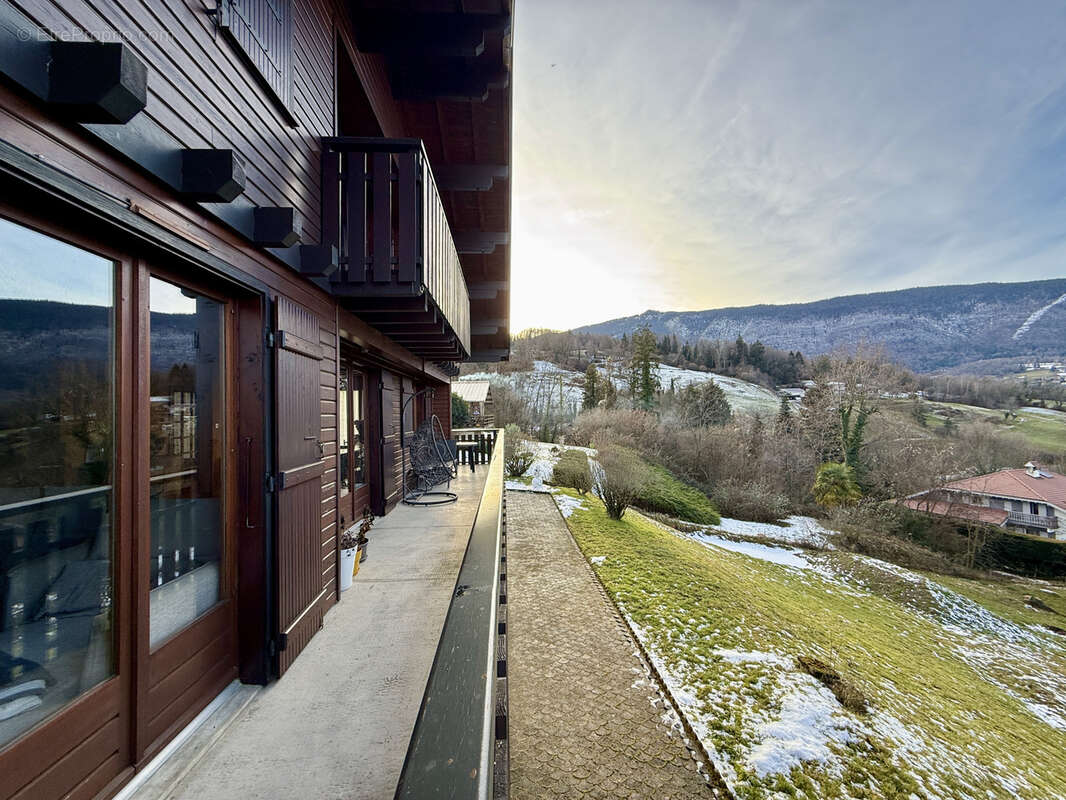 Maison à SAINT-JORIOZ