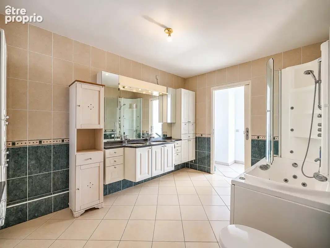Sainte anne: dernier etage, t4 116m2 avec terrasse plein ciel de 102m2 avec vue mer et garages (prix en sus) - photo 13