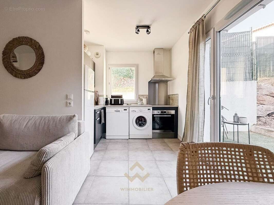 Appartement T2 - rez-de-jardin - Cuisine - La Garde 83130