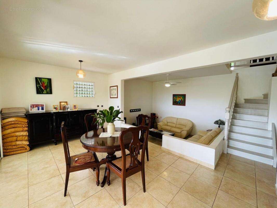 Maison à SCHOELCHER