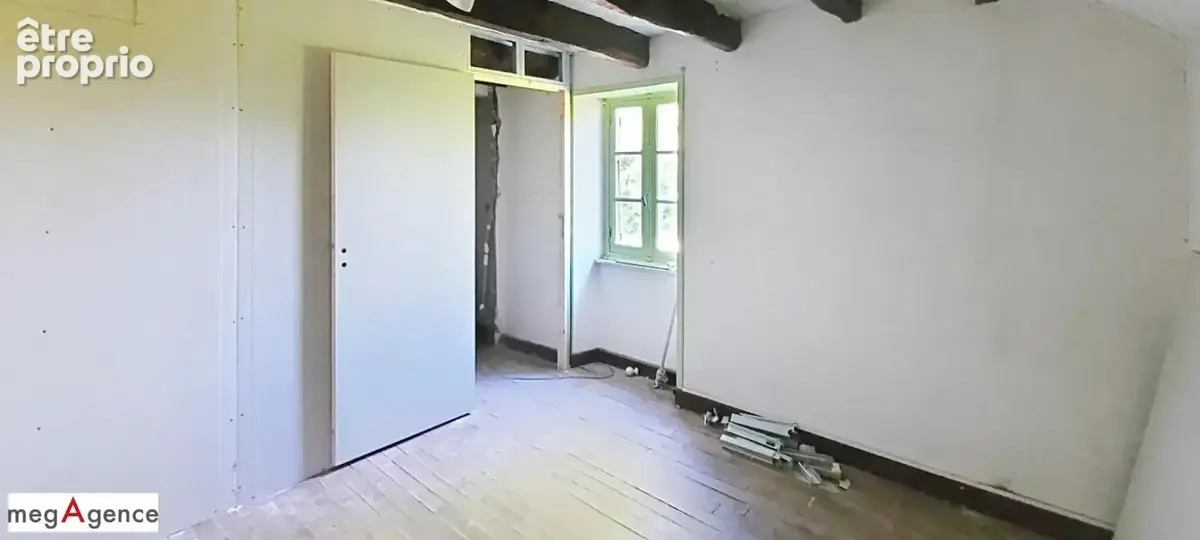 Maison en pierre à rénover avec sa grange à aménager - photo 17