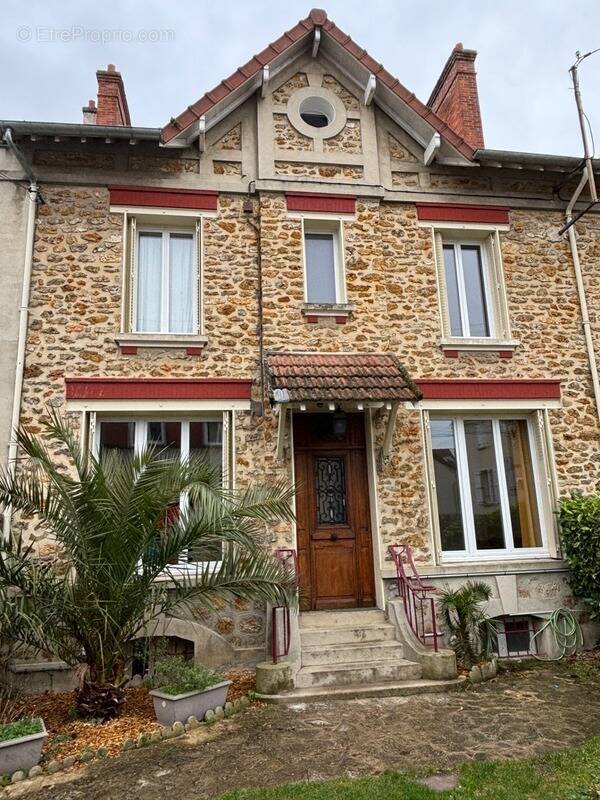 Maison à LA FERTE-SOUS-JOUARRE