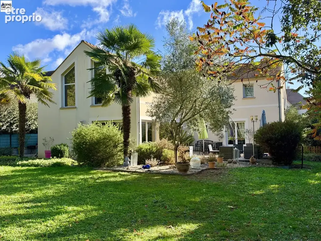 Maison 7 pièces 219 m² à vendre à Saint-Prix (95390) - photo 2
