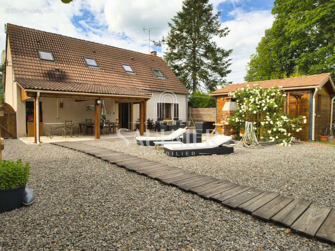 Maison à LA FERTE-BEAUHARNAIS