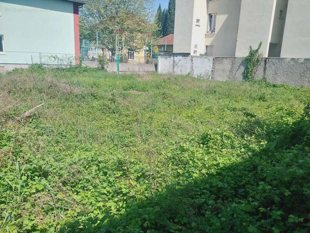 Appartement à LE PONT-DE-CLAIX