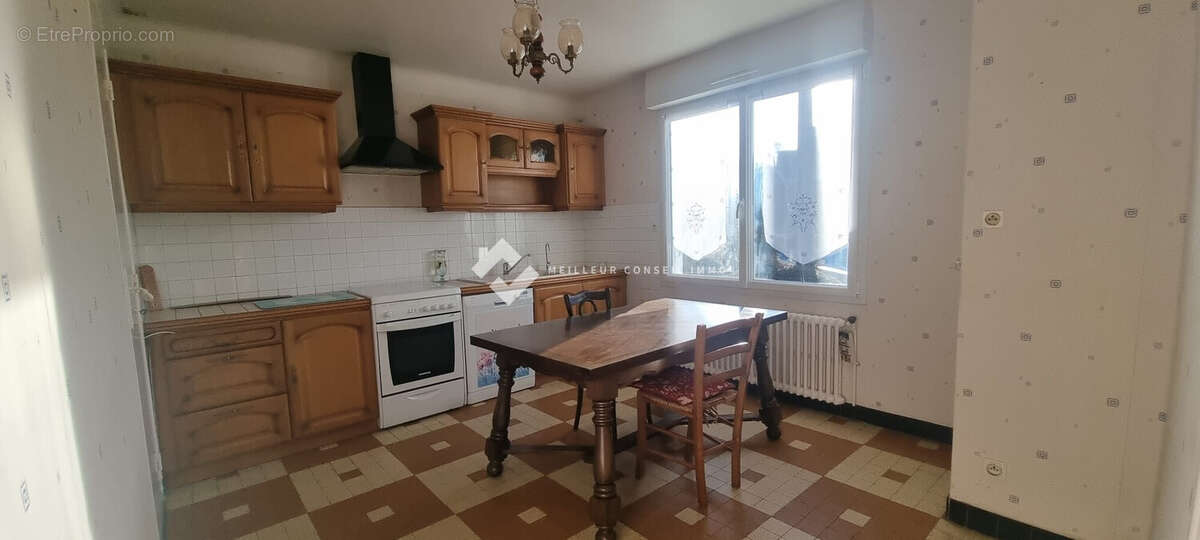 Maison 97 m² à Le Vieux-Marche  - photo 2